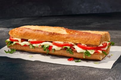 Panera 推出全新 Toasted Baguette Sandwiches 奶酪法棍三明治系列1月17日至22日還有免費贈送活動 哇