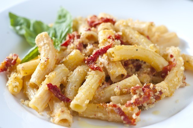 Rigatoni-with-Sun-Dried-Tomatoes-and-Goat-Cheese-Recipe