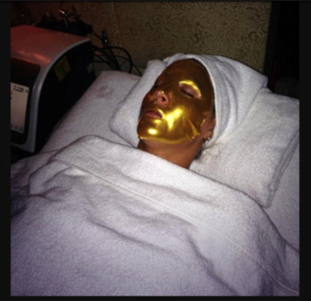 golden mask03