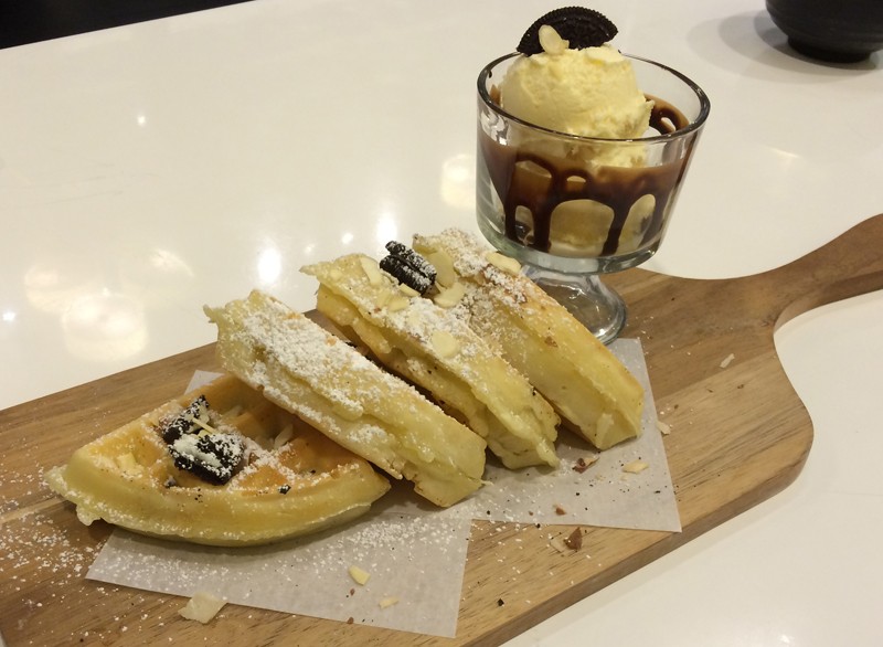 MJ_Oreo mochi waffle