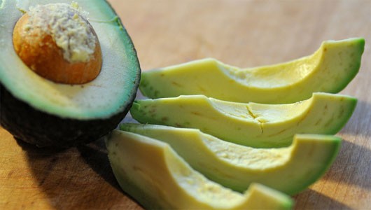 avocado-fruit-with-amazing-health-benefits