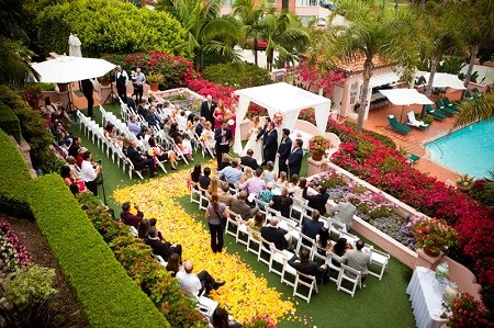 La-Valencia-Hotel-La-Jolla-garden-wedding