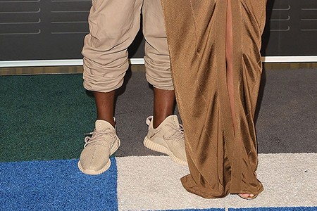 kanye-west-beige-adidas-yeezy-boost-350-november-1