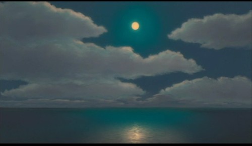 只有這片月光海讓我想起了小時候看的海