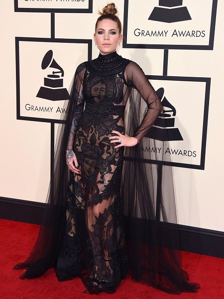 635911689269821055-AP-The-58th-Annual-Grammy-Awards---Arrivals (1)