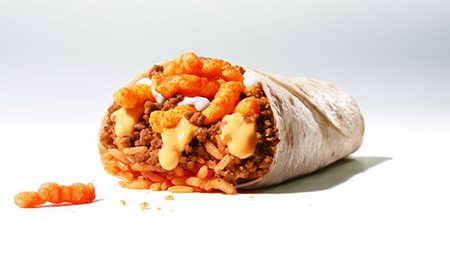 Cheetos大舉入侵速食業! Taco Bell 即將聯名推出Cheetos Burritos!