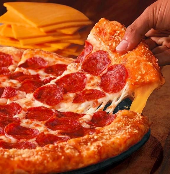 你喜歡 Pizza 也喜歡 Grilled Cheese? 那把這兩樣東西湊在一起應該很有搞頭…