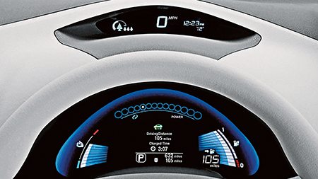 2016-nissan-leaf-interior-display-drive-computer-original
