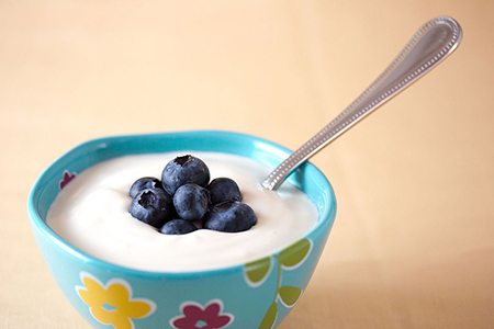 Vegan_yogurt,_March_2012