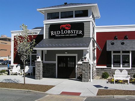Red_Lobster_Cross_County_Shopping_Center_April_2012