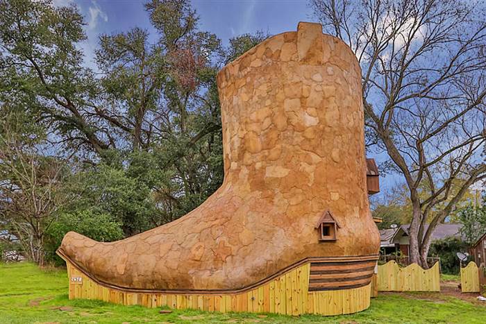 巨型『牛仔靴房子』🏠～幫你完成牛仔夢！