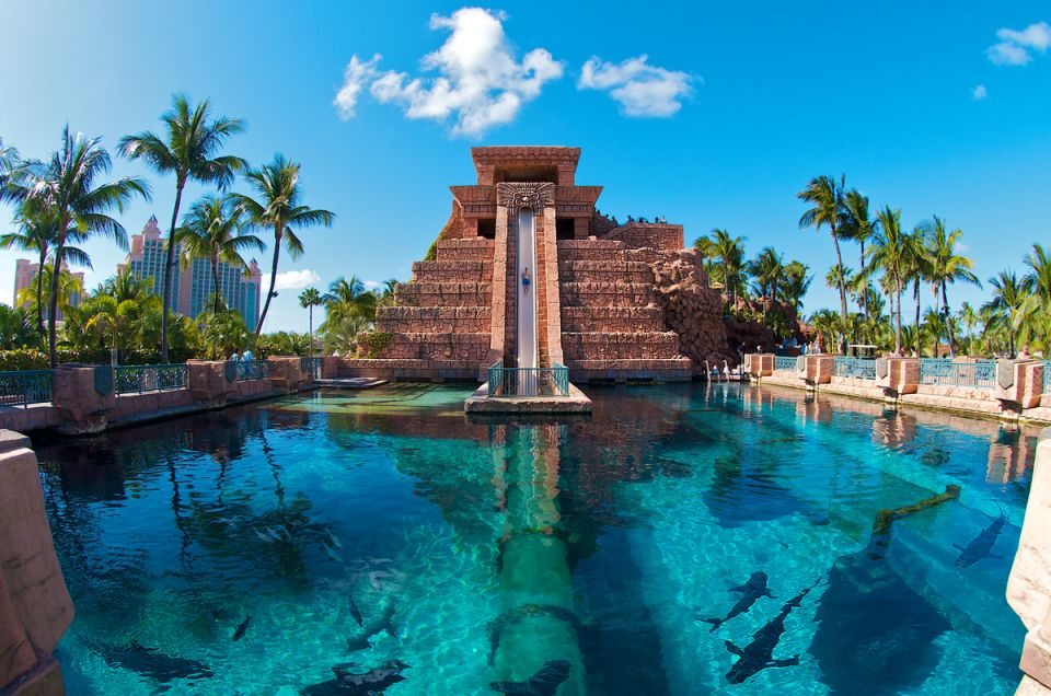 Atlantis-Paradise-Island-Leap-of-Faith