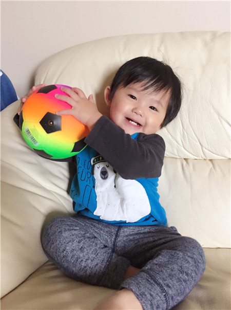 Baby Aaron - Want to play catch with me_