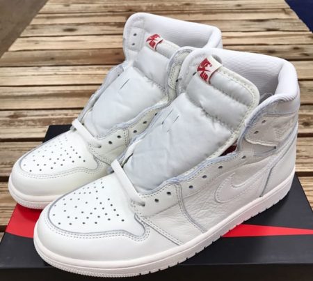 air-jordan-1-high-og-white-sail univ red 1 sole collector