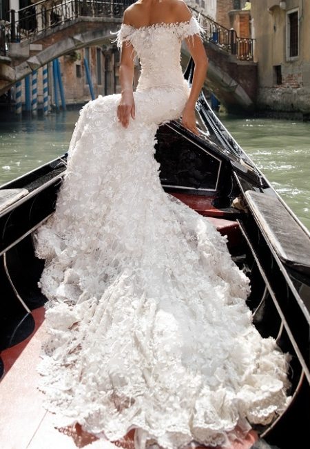 Wedding dress by Julie Vino via julievino.com