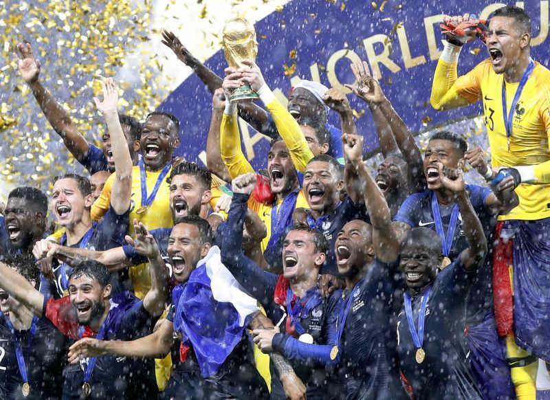 世足賽法國奪冠 球員只摸到原版金盃幾分鐘