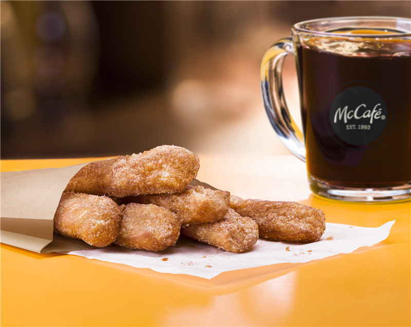 麥當勞隆重推出McCafé 甜甜棒（Donut Sticks） 與McCafé香濃咖啡的完美結合讓情人節這週天天濃情蜜意