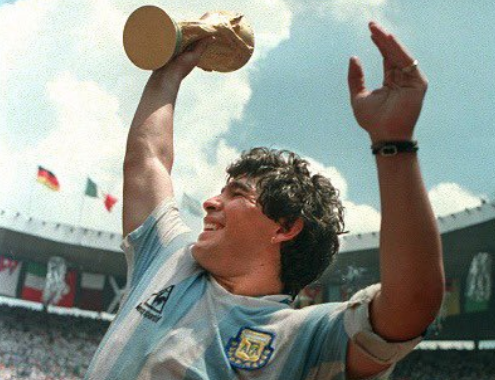 Breaking: 一代球王、著名阿根廷足球球星 Maradona 突发心脏病去世，享年60岁