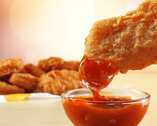 McDonald’s 再次推出 Spicy Chicken McNuggets 辣味黄金鸡块和 Mighty 辣酱 ！还有限时特别优惠等着你