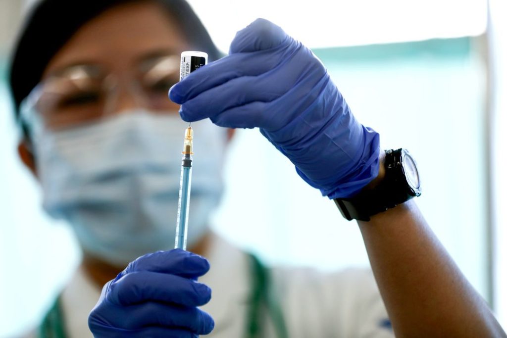 日本研究：接種兩劑輝瑞疫苗 年輕女性抗體較多