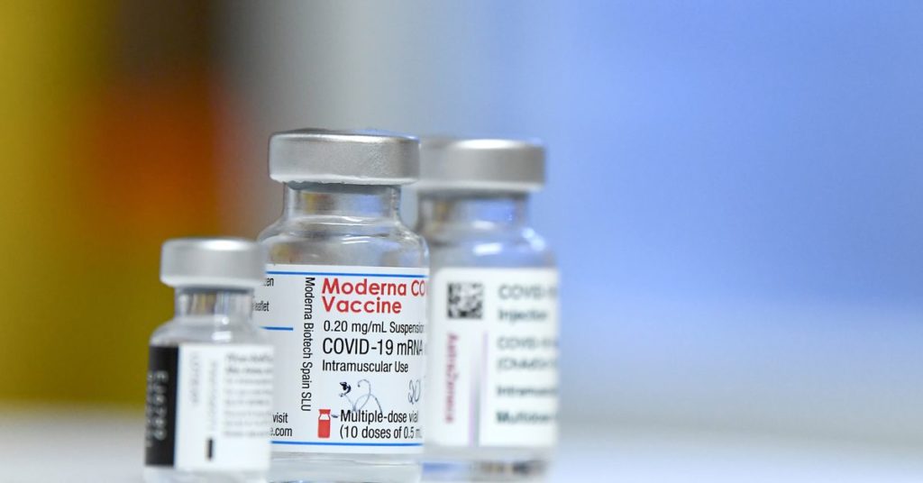 美民調顯示多數民眾盼追加疫苗  Moderna 申請授權打第3劑