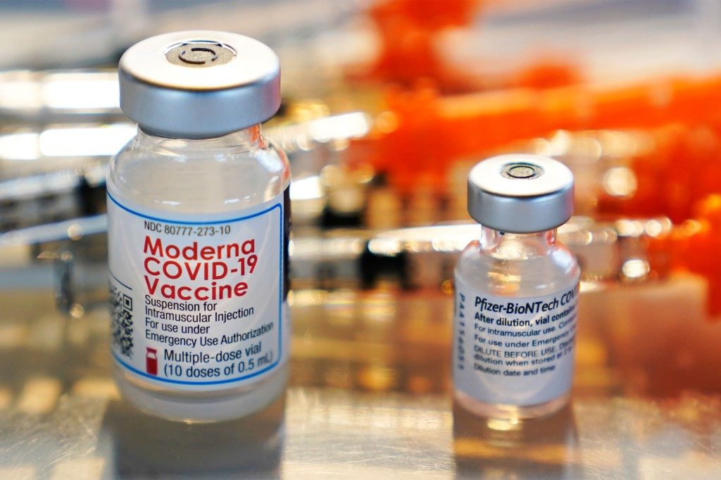 FDA 核准 Moderna、J&J 疫苗為追加劑 可不同牌混打