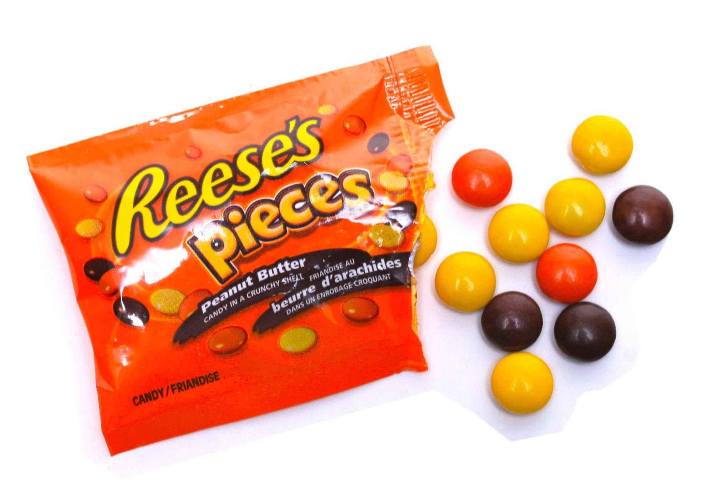 Piece s. Reese's pieces. Reeses конфеты. Reese's шарики. Zero - Reese's pieces.